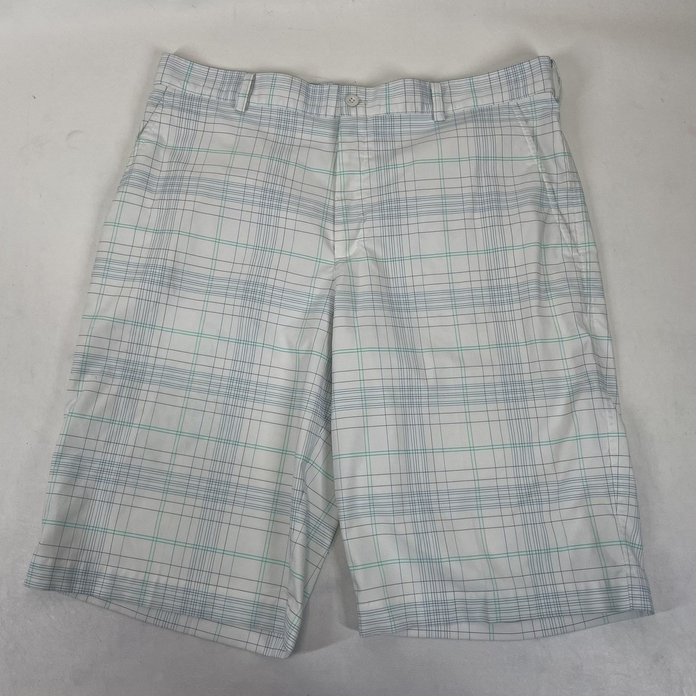 Nike Golf Flat Front Plaid Shorts Mens Size 35 White